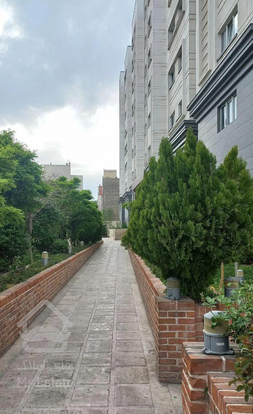 برج باغ زیبای آفرینش