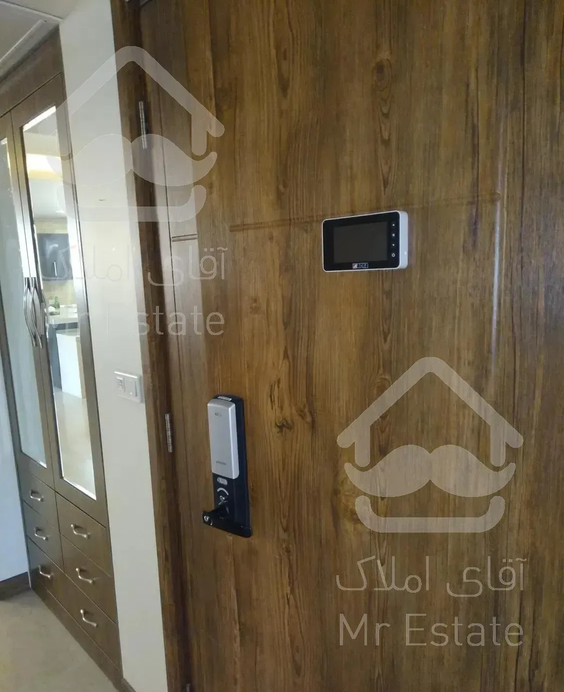 آپارتمان 150 متری 3 خواب  سخت پسندان