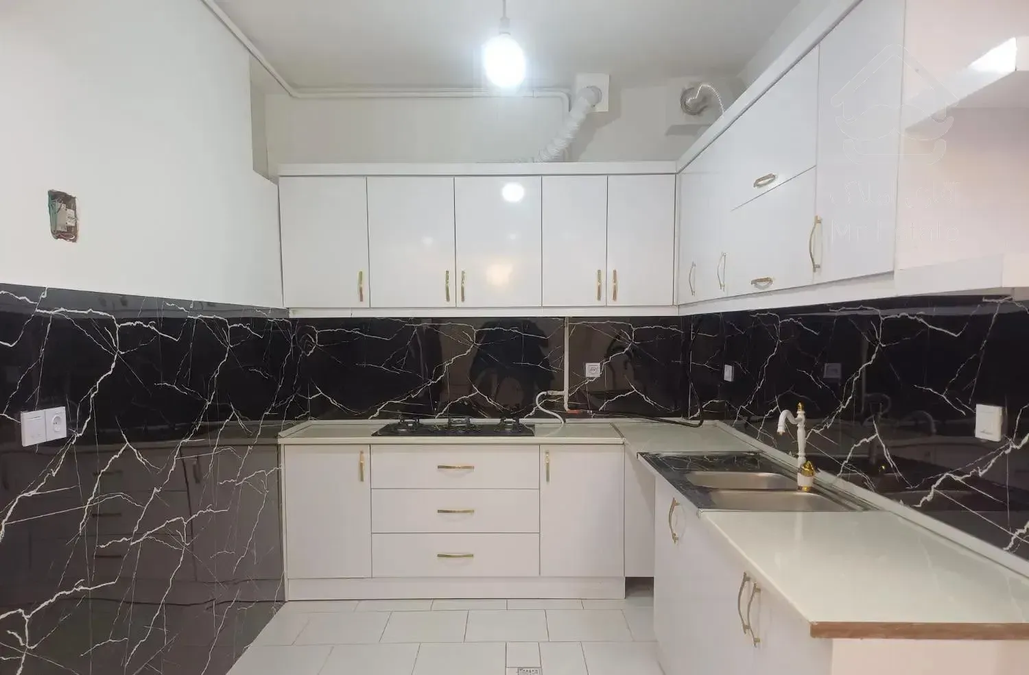 آپارتمان/۶۵متر/نزدیک حرم/شیک و مرتب/همکف