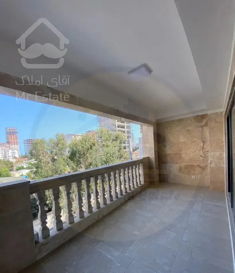 فروش آپارتمان ۱۳۵ متری ساحلی کلید نخورده