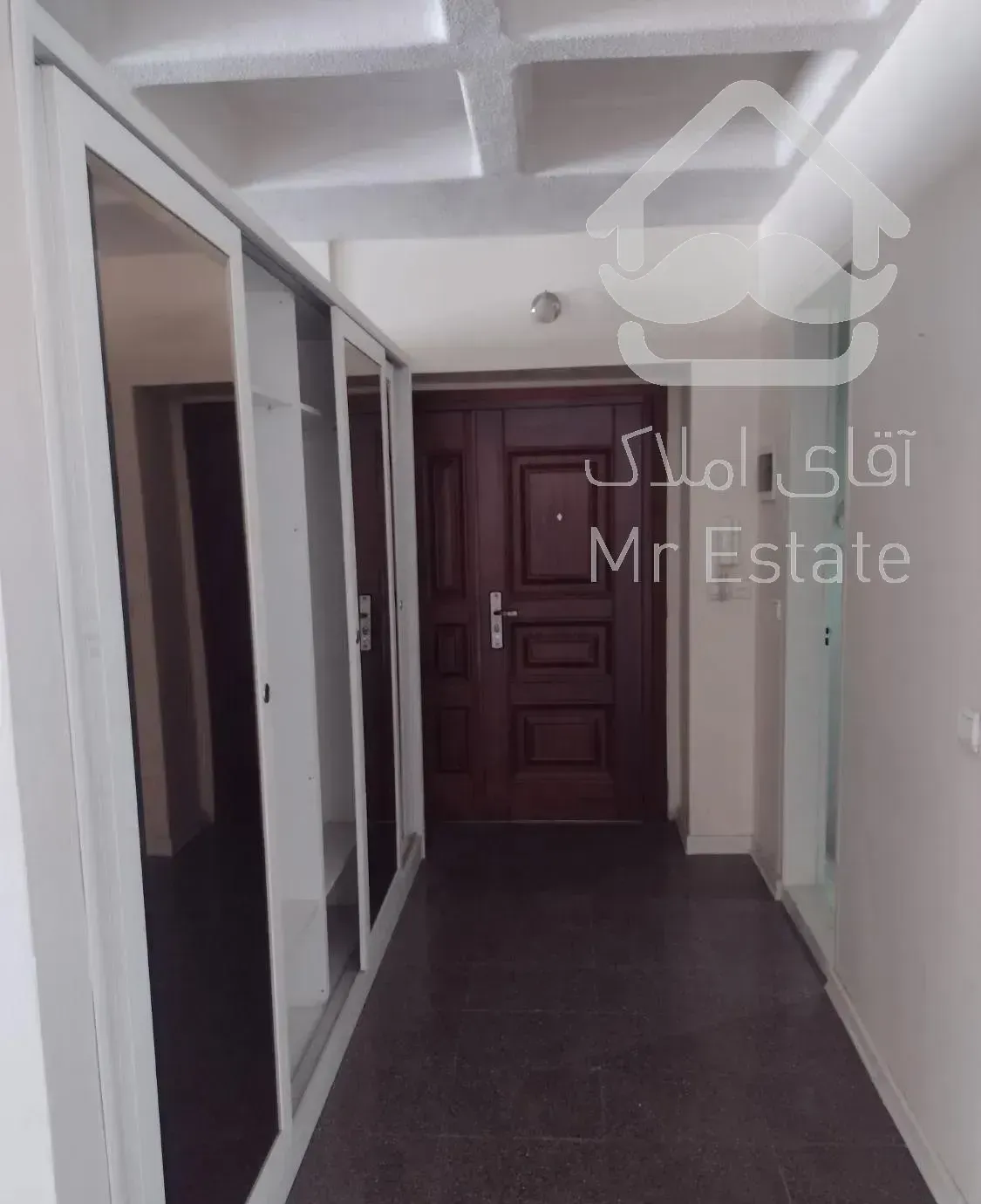 آپارتمان ۱۸۳متر ۳ خواب فول متریال