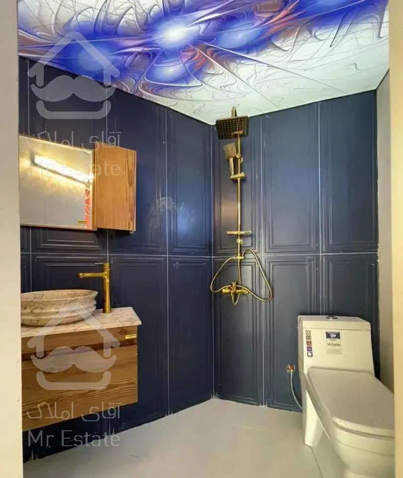 ابر ویلای کلاسیک 800 متری با متریال مدیترانه‌ای