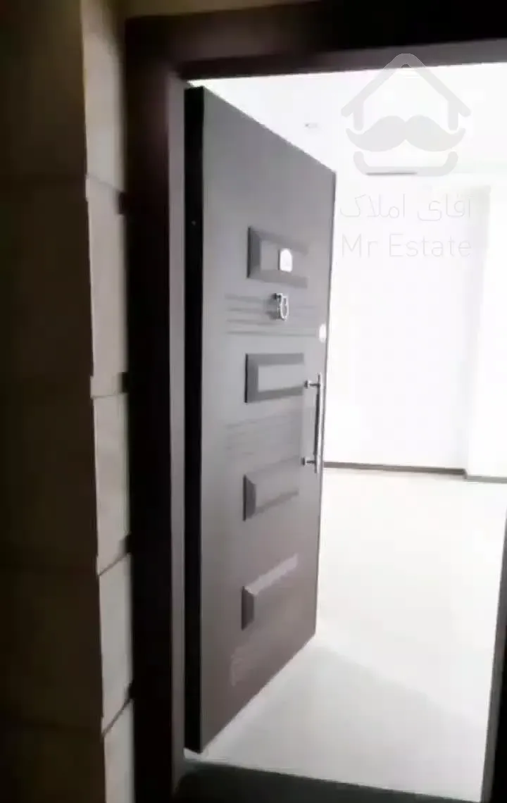 ۱۰۰ متری. قیطریه. حکمت