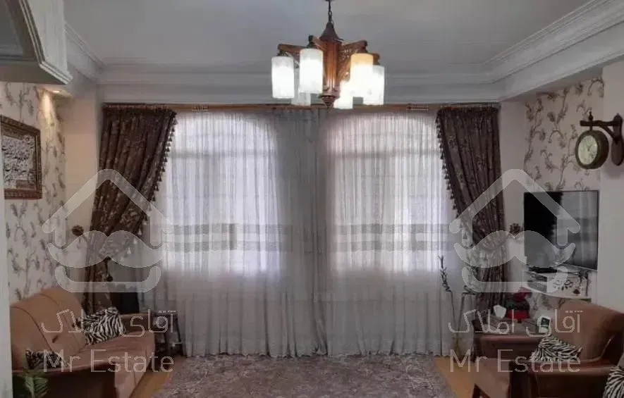 اندرزگو ۱۲۰ متر ۲ خواب نورگیرمستقیم  سالن پرده خور