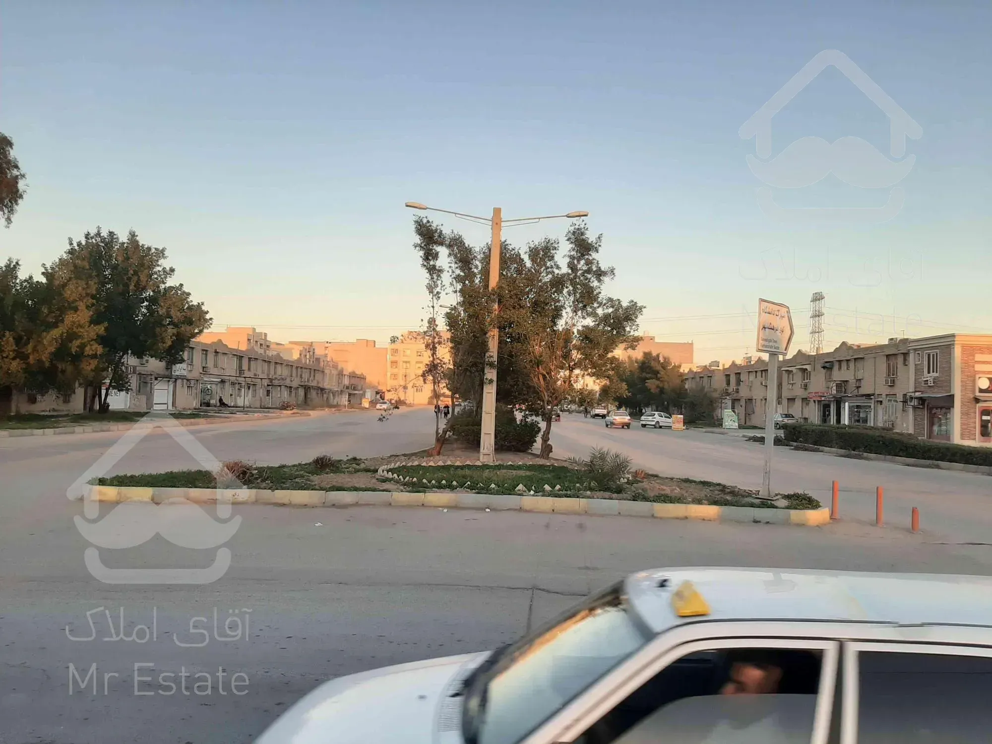 دو واحد از چهار واحد موقعیت تجاری کشف نشده