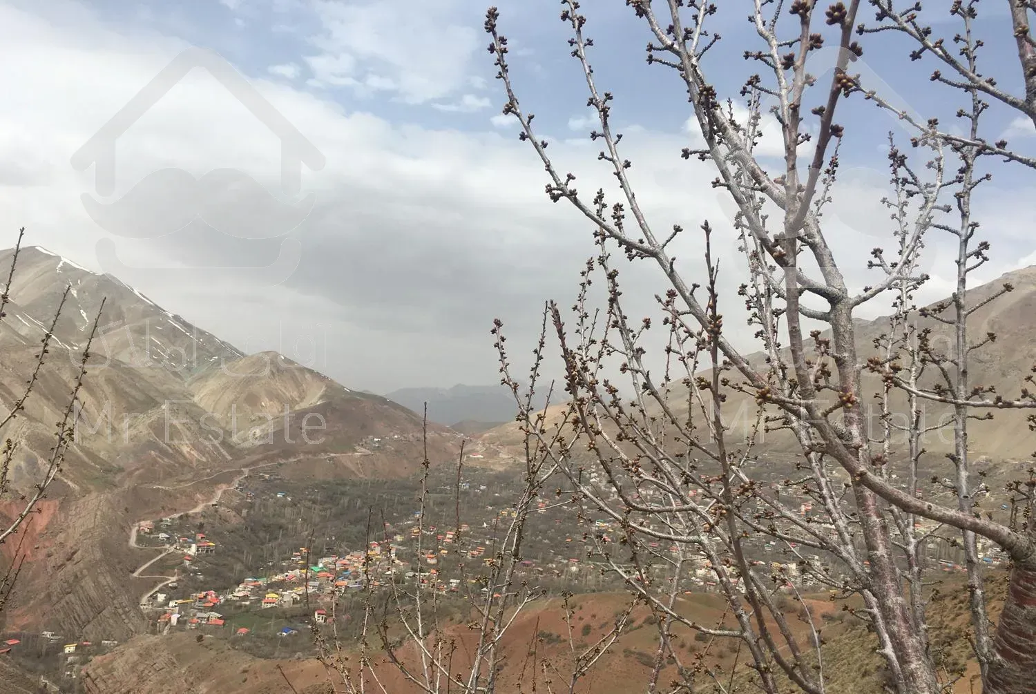 ۸۰۰ متر زمین در راحت آباد لواسان کوچک