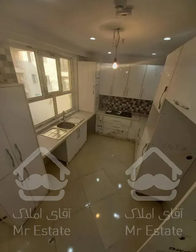 ۸۰متر دوخواب نوساز کم واحد اشرفی اصفهانی