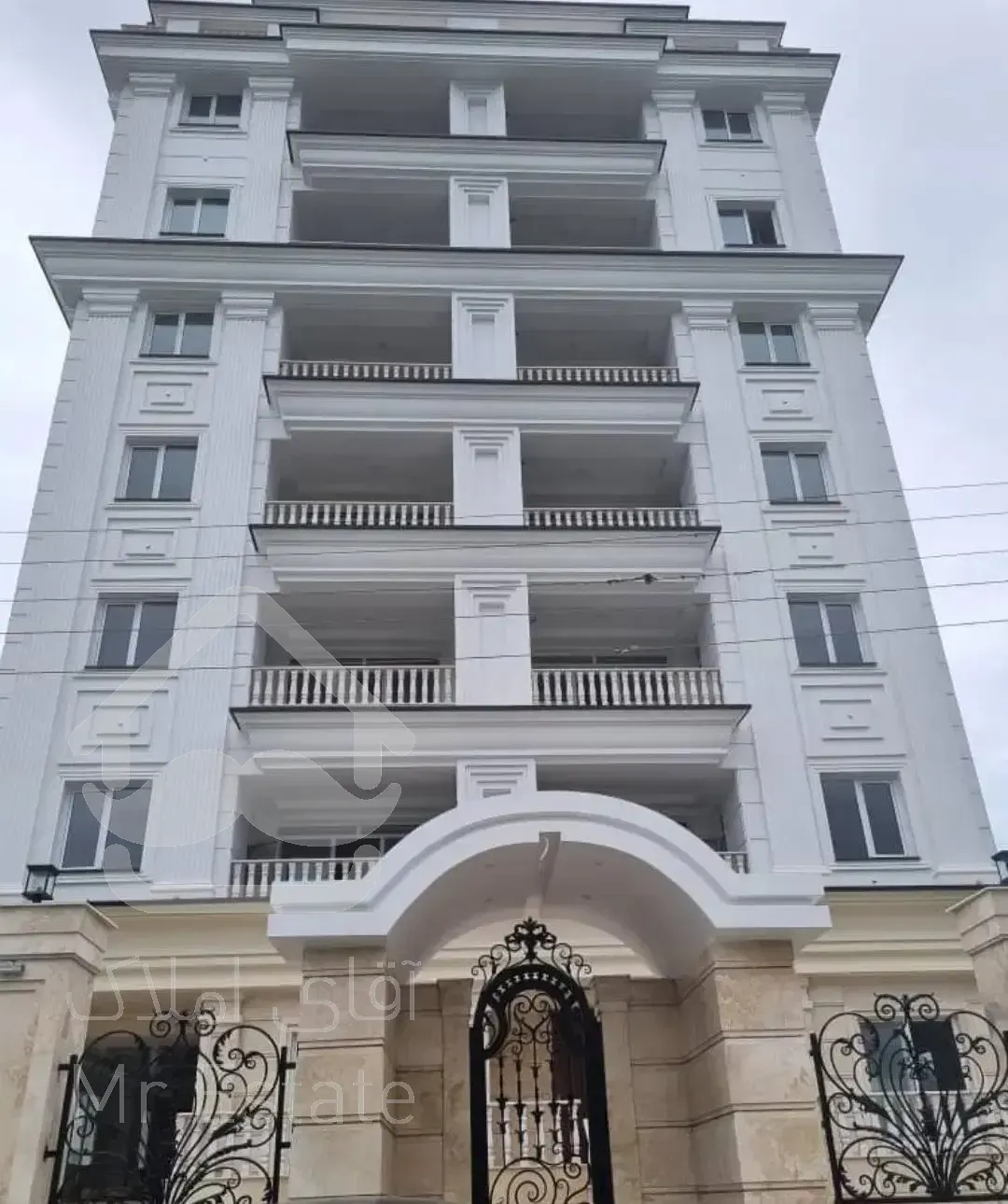 آپارتمان نوساز ویوی ابدی دریا متل قو طبقه هفتم