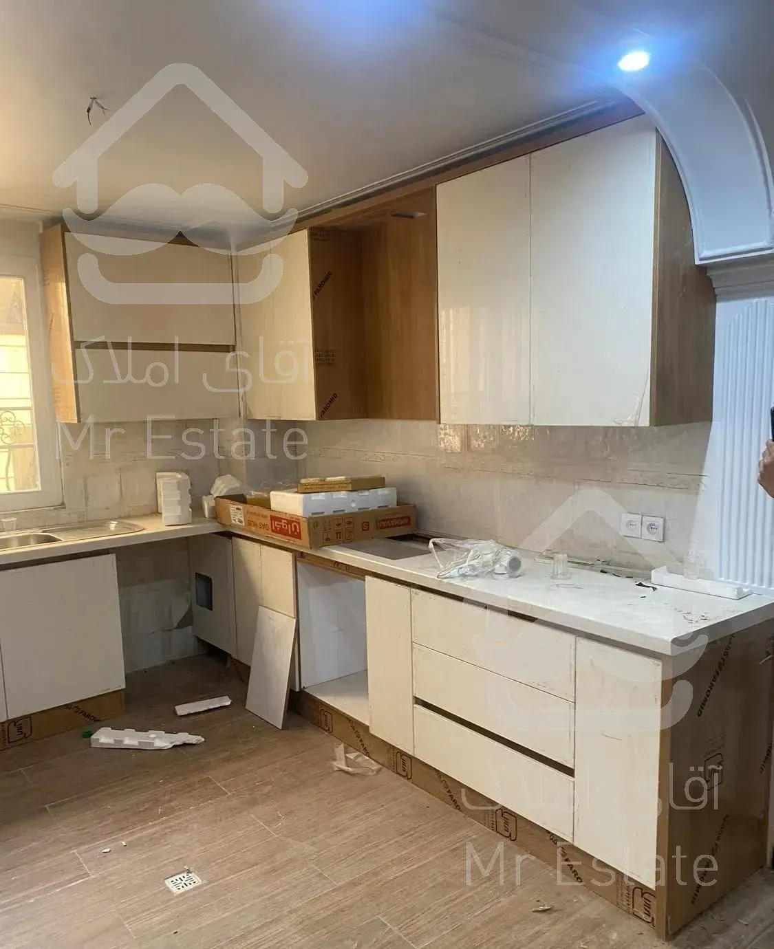 ۱۰۰ متر آپارتمان واقع در لویزان