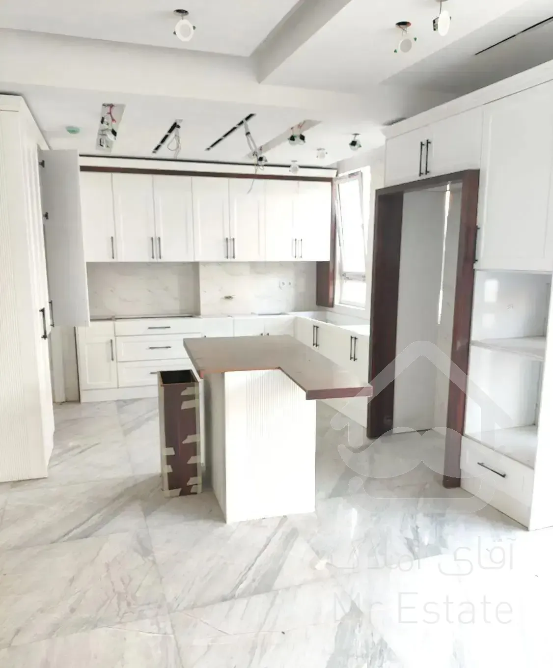 سعادت آباد ۱۲۰متر نوساز ،فروش و معاوضه با ماشین