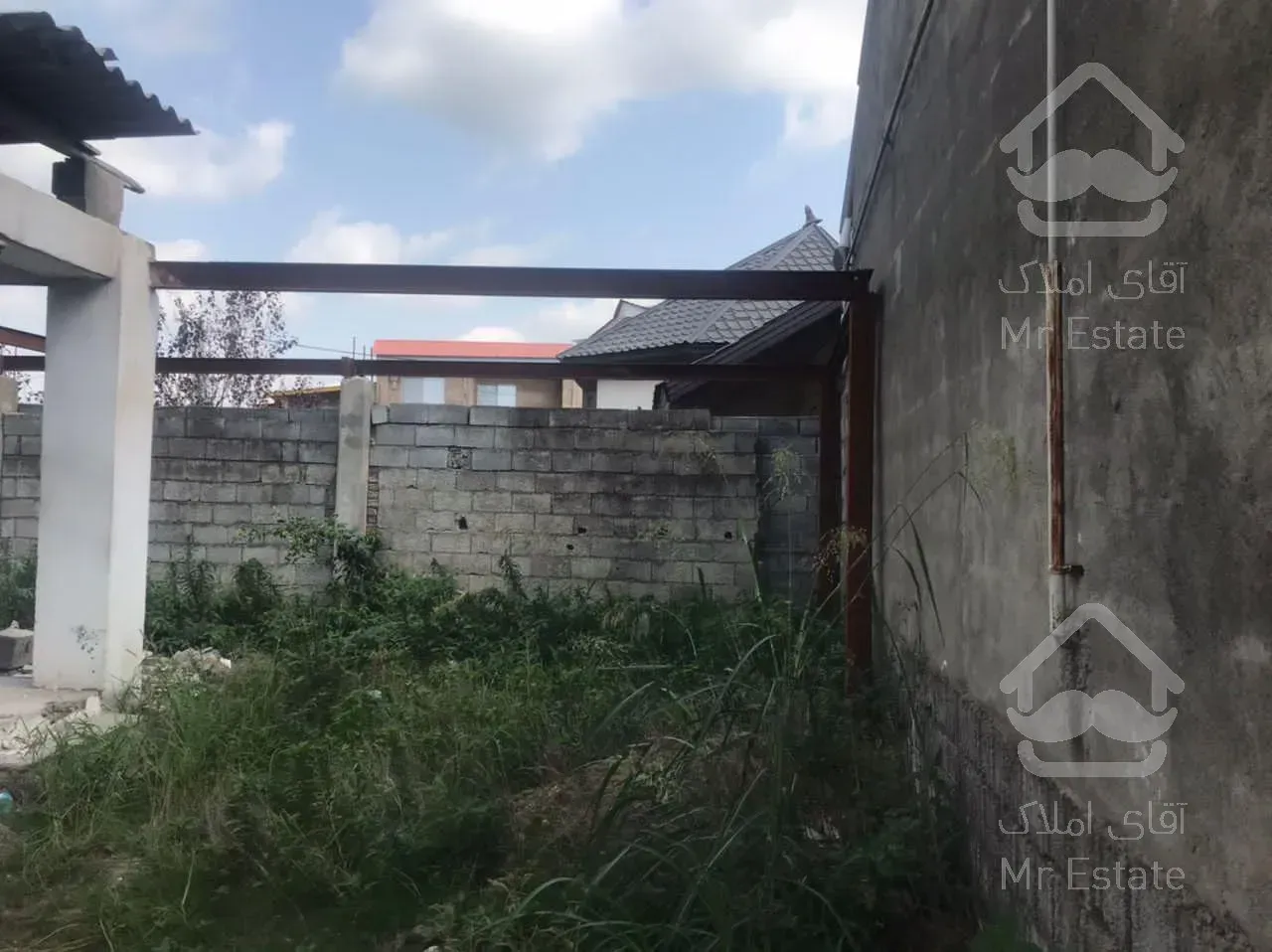 ۱۷۰ متر بنای نیمه ساخته