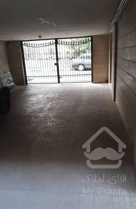 فروش آپارتمان ۱۲۰ متری ۳ خوابه در میدان ولیعصر