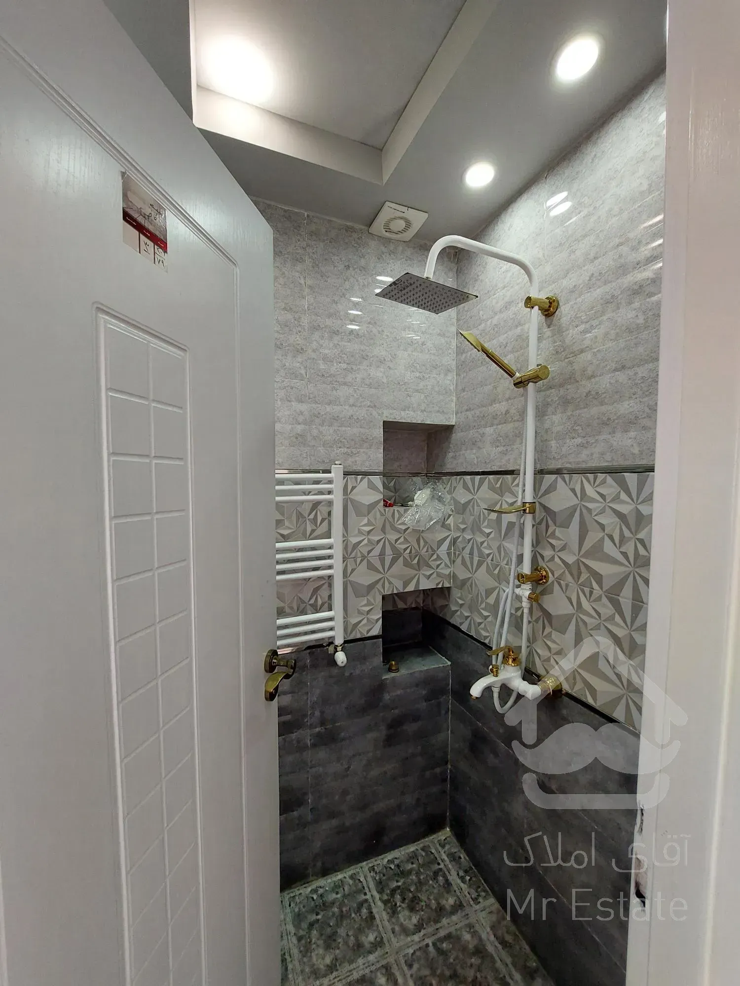 آپارتمان ۱۲۰ متر ۲ خواب  نوساز دهکده المپیک