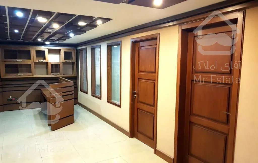 پارک ساعی 2800 متر بنای  اداری در 30 واحد دربست