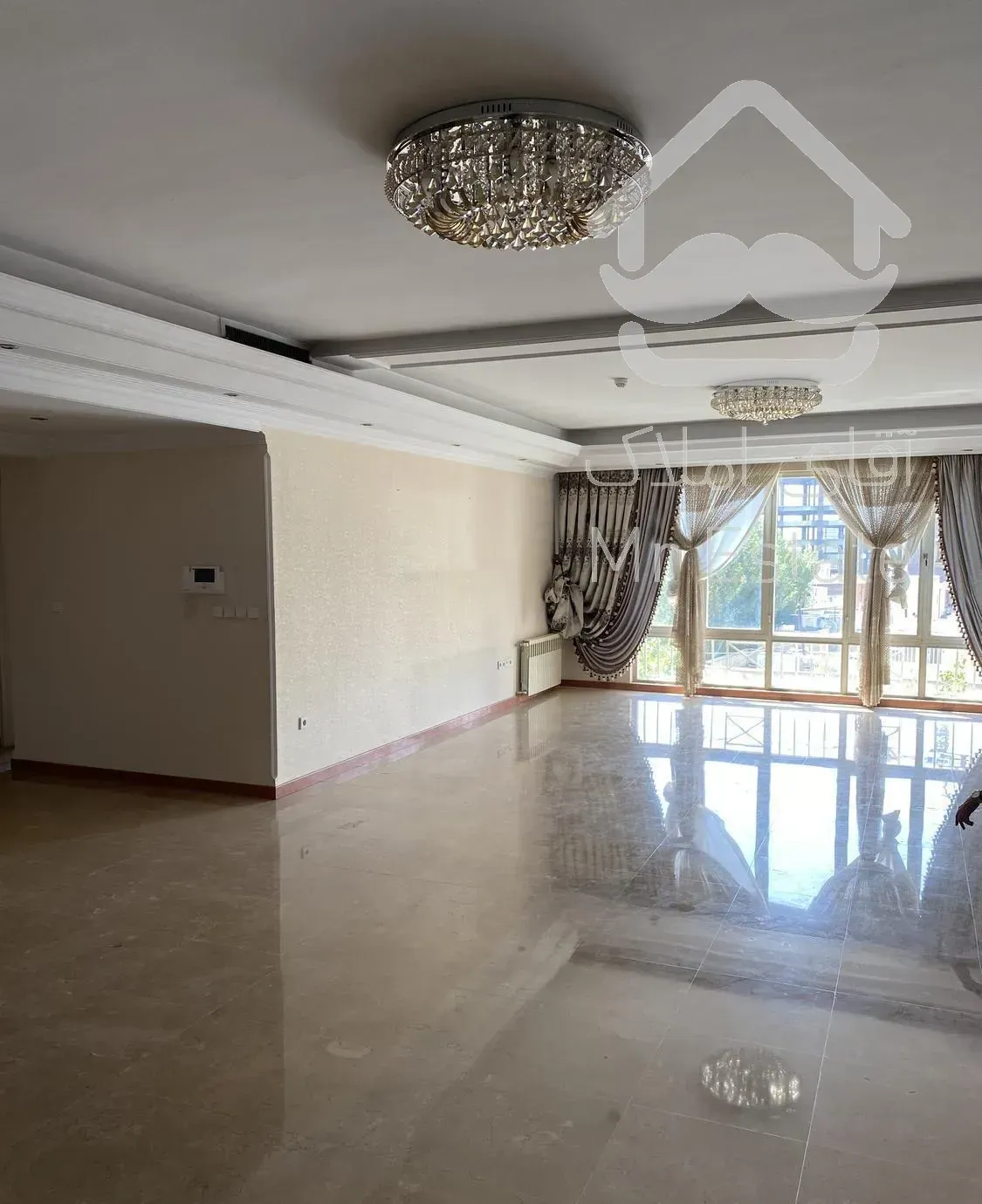 ۲۱۰ متر ۴ خواب لابی مشاعات آبی طبقه ۵