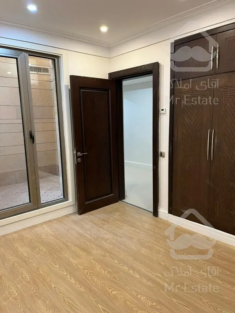 اجاره و رهن آپارتمان زعفرانیه 220  متر شیک