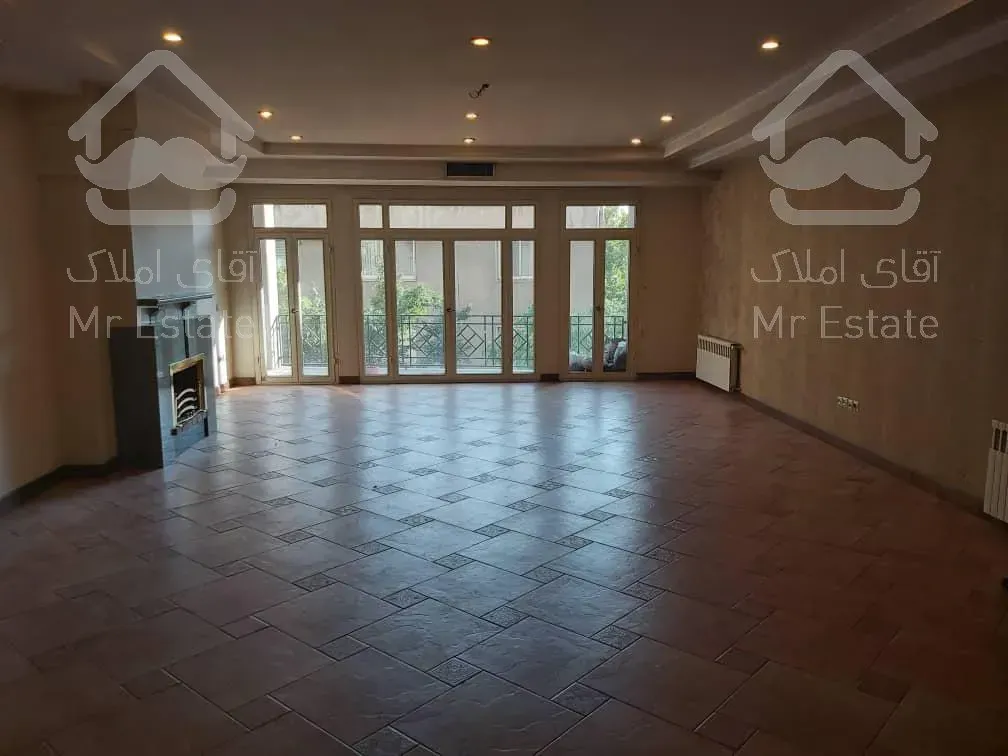 ۳۷۶ متر ۴ خواب تاپ لوکیشن فرشته