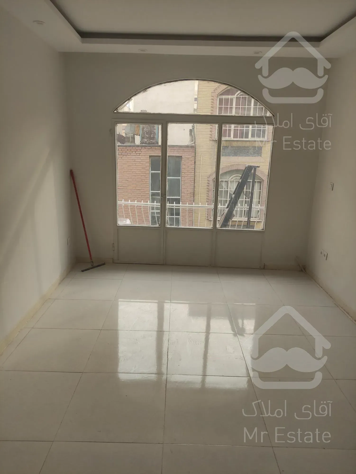 ۷۲متر دو خواب با پارکینگ