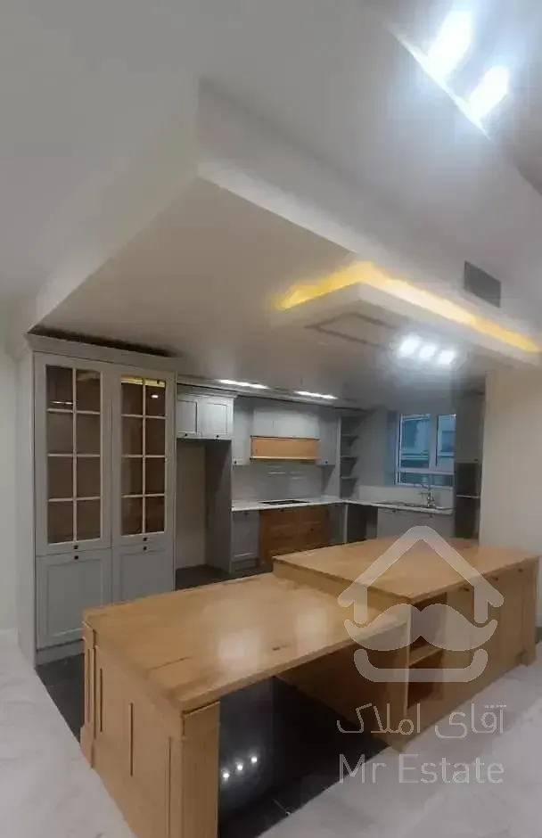 ۱۴۰ متری تک واحدی تاپ لوکیشن ستارخان