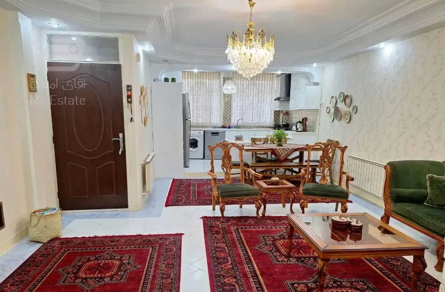 فروش واحد 80 متری با 32 متر قدروسم