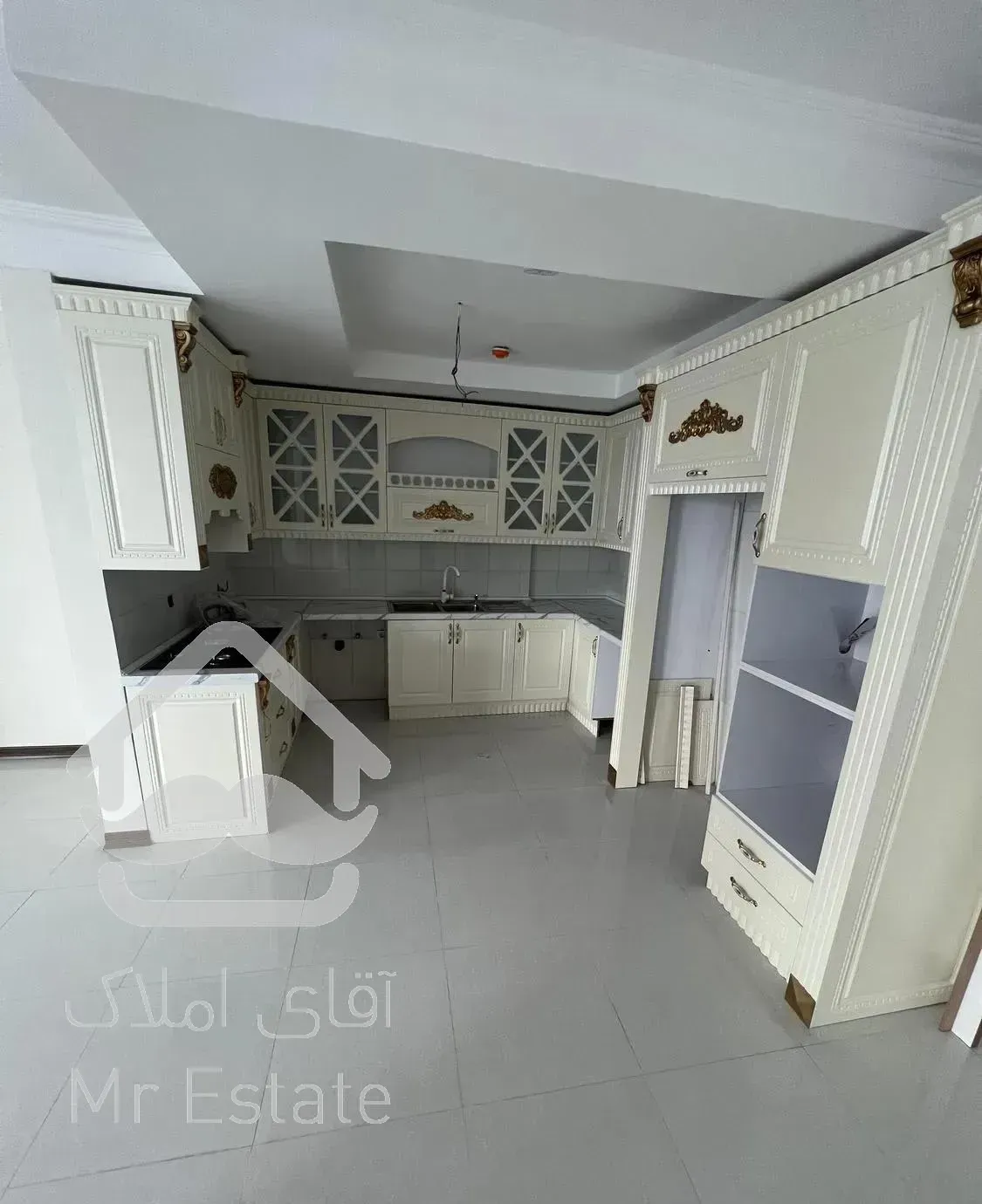 درکه (کوهسار) ۱۵۰ متر کلید نخورده ۳ خواب برج باغ