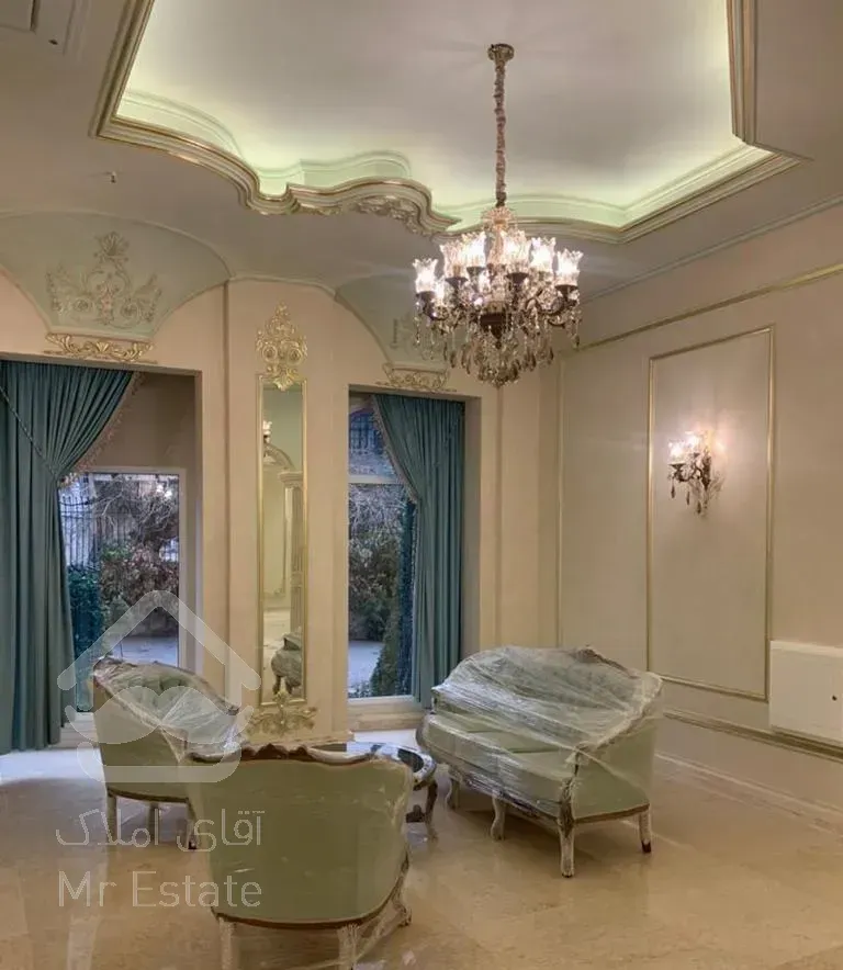 نیاوران ۲۱۰ متر ۳ خواب شیک و مجلل