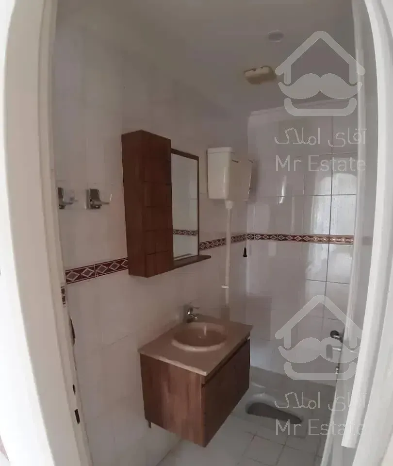 ۱۳۰ متر / ۳ خواب /  پاسداران