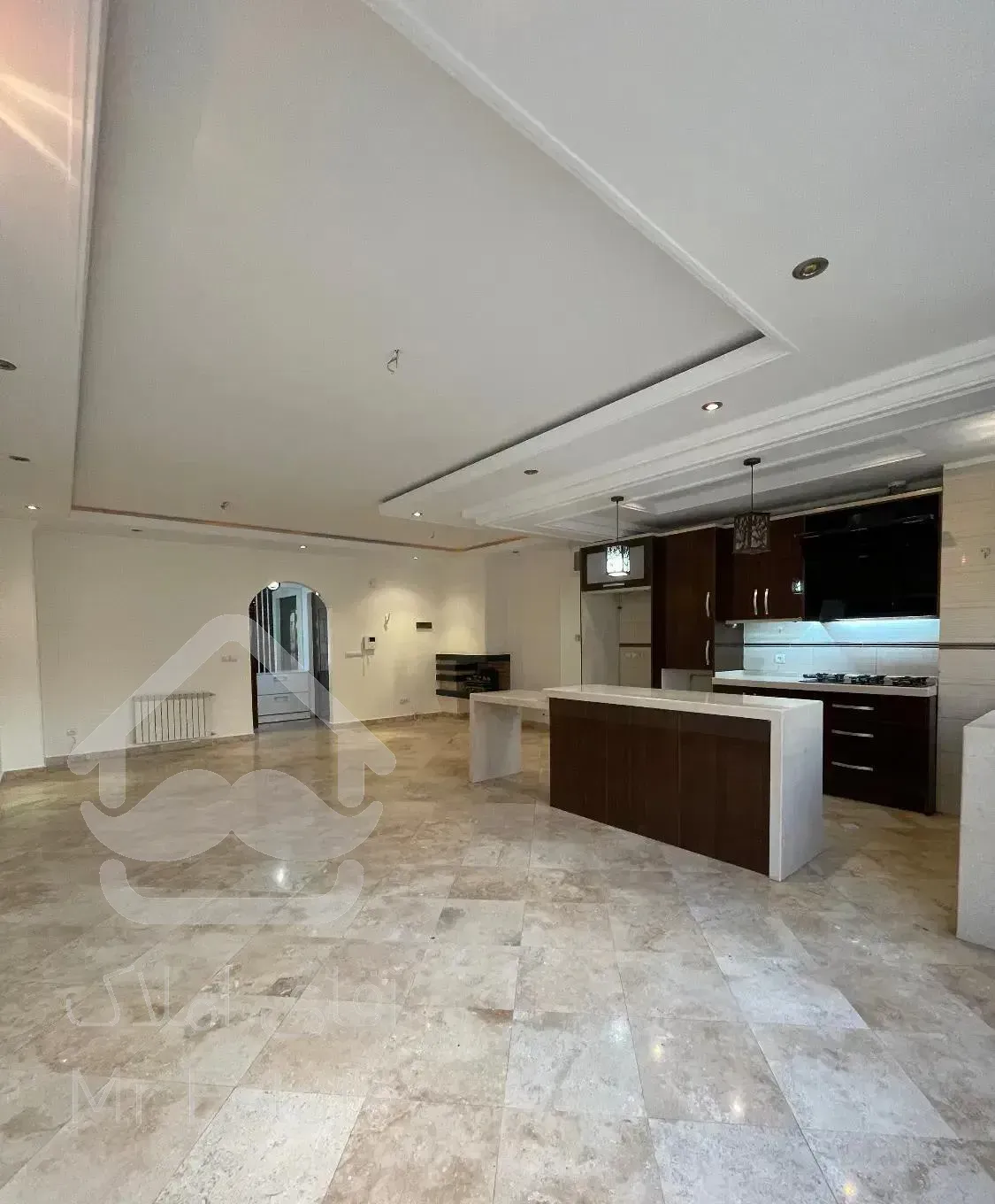 آپارتمان دو خوابه و دو نبش در بهترین طبقه