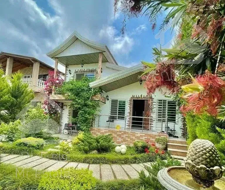 ویلا باغ 280 متری شهرک معروف محمودآباد