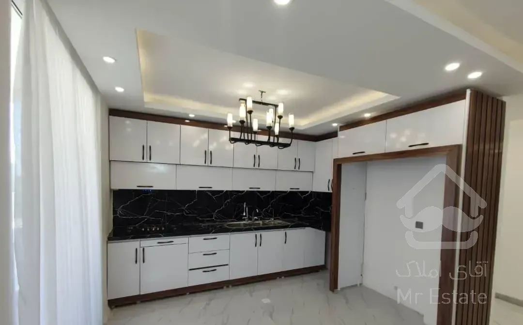 دو قدمی وکیل اباد و مترو سرمایه بانو پسند