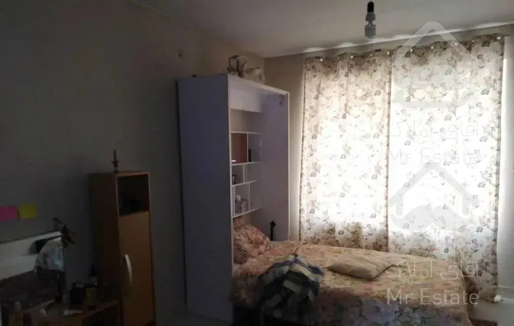 اپارتمان قدیمی زیر قیمت به علت پول لازم بودن