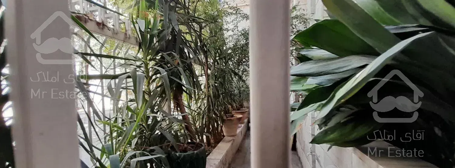 ۱۴۰ متری تک واحدی ط اول با پارکینگ غربی