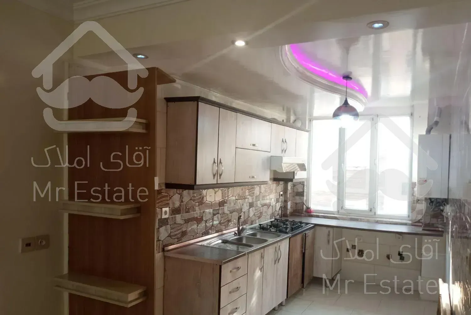 ۶۰ متری تکواحدی در فرجام ، علم و صنعت،  حیدرخانی