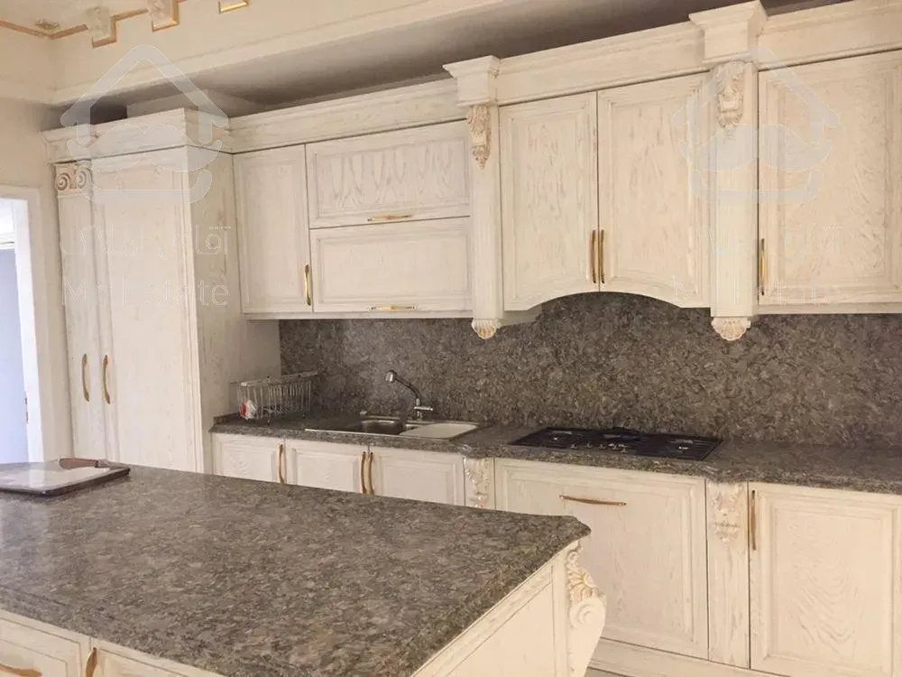 فروش آپارتمان 280 متری فرمانیه سنبل