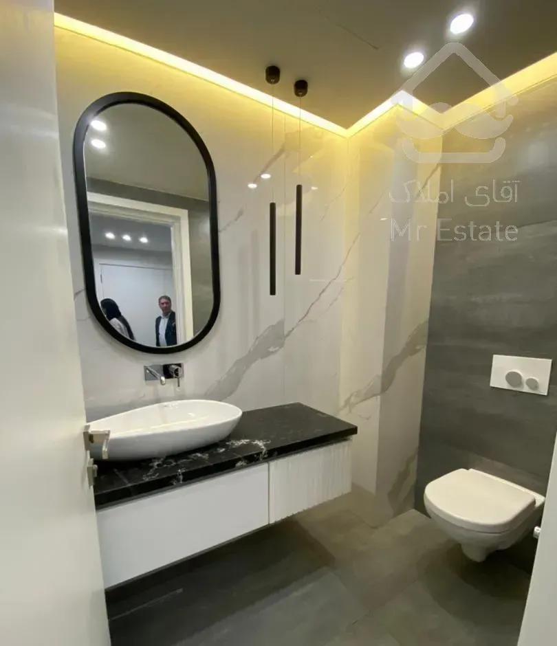 فروش آپارتمان ۱۳۰ متری ۳ خوابه در آجودانیه