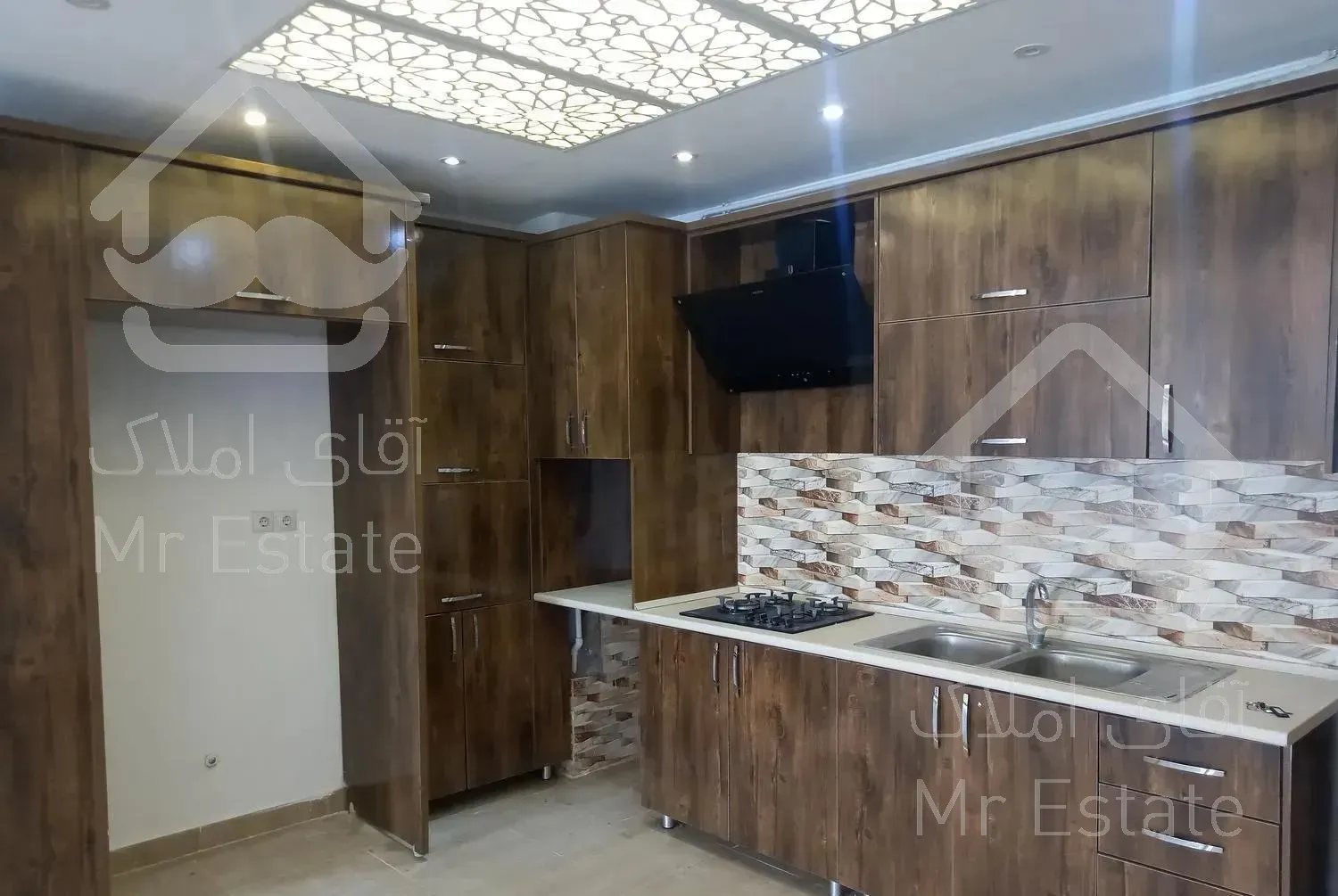 آپارتمان 90 متری خ بیژن حقیری کوچه عظیم صدیقی