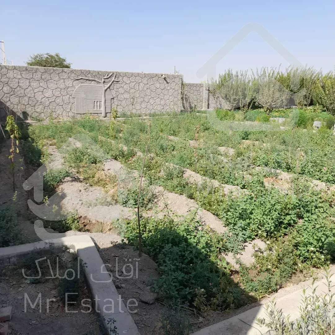 باغ ۶۰۰ متری چهار دیواری