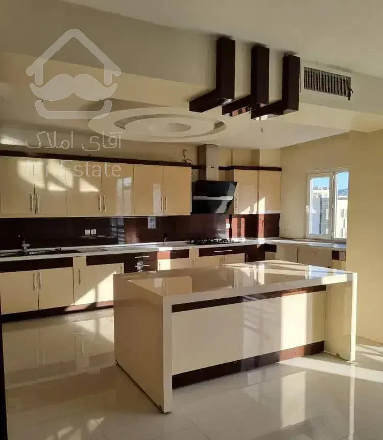 سامانیه ۱۶۵متر تک واحدی امکانات کامل کوچه پهن