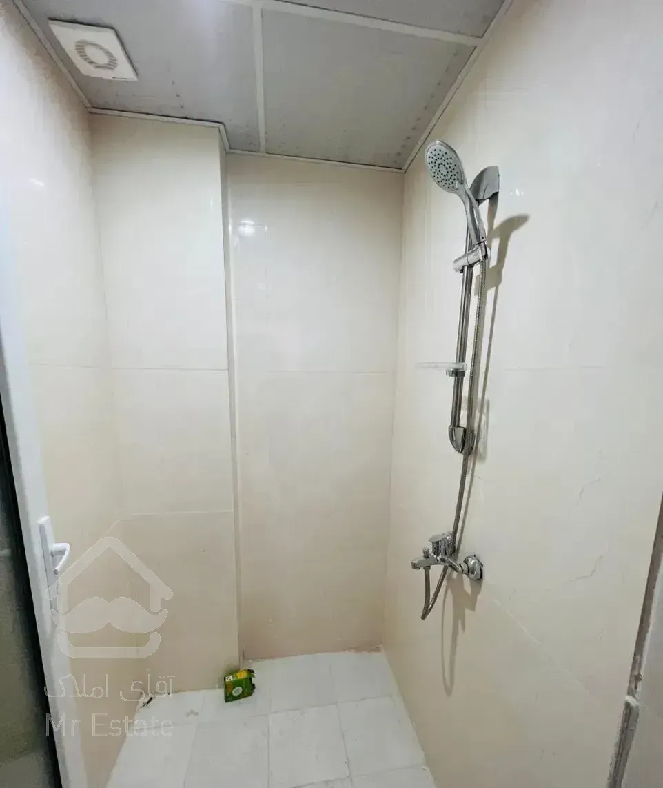 ۴واحده ۱۳۶متری زمین شهری کوی بهارستان کلید اول