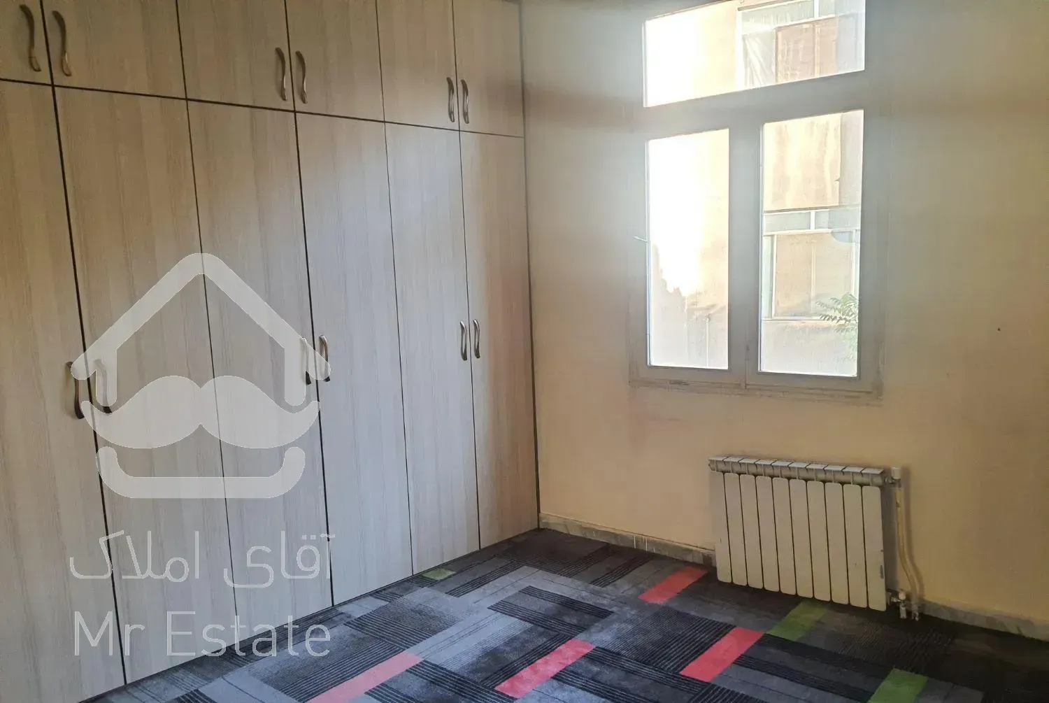 طالقانی سمیه ۶۸متر طبقه اول با۵ متر انباری و بالکن