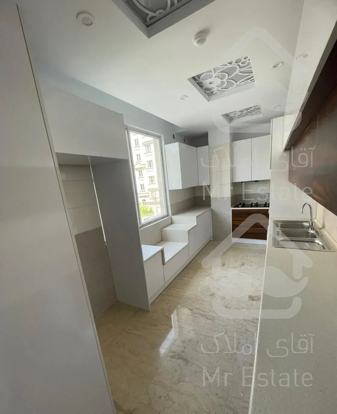 ۱۴۰ متر/۳خواب/نوساز / بدون دیوار مشترک/ فردوس غرب