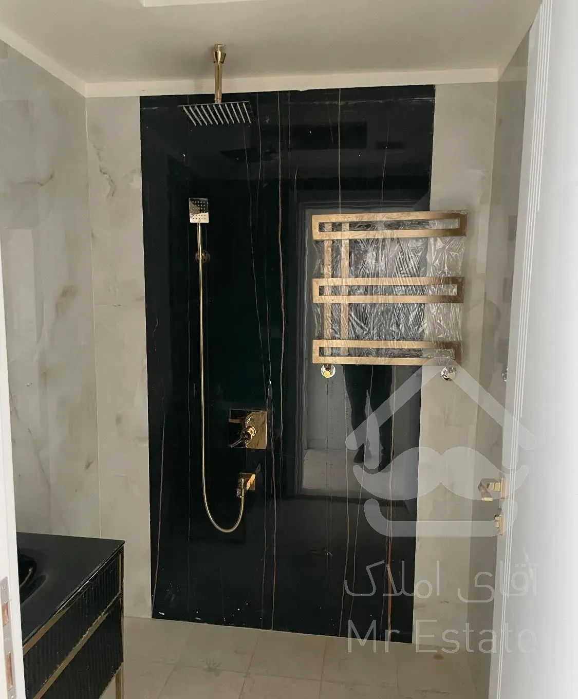 ۱۸۰ متر اندرزگو قیطریه ۳خوابه شیک امکانات کامل