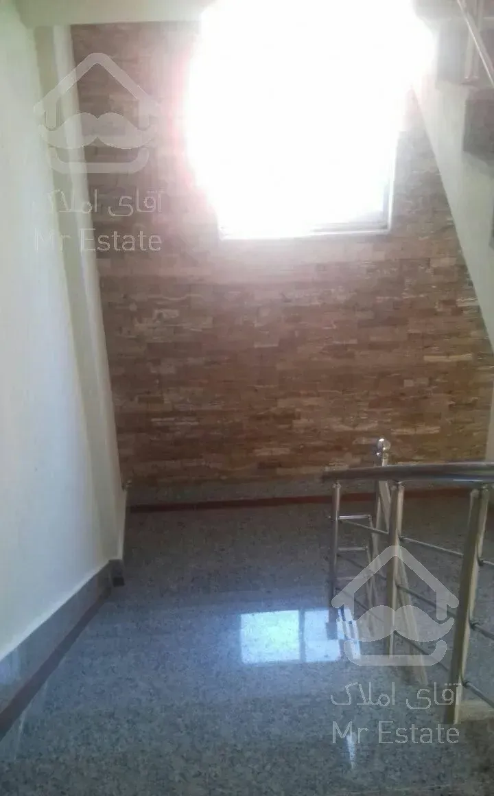 آپارتمان ۱۳۰متر ط۱ تک واحدی واقع چالوس خ ۱۷شهریور