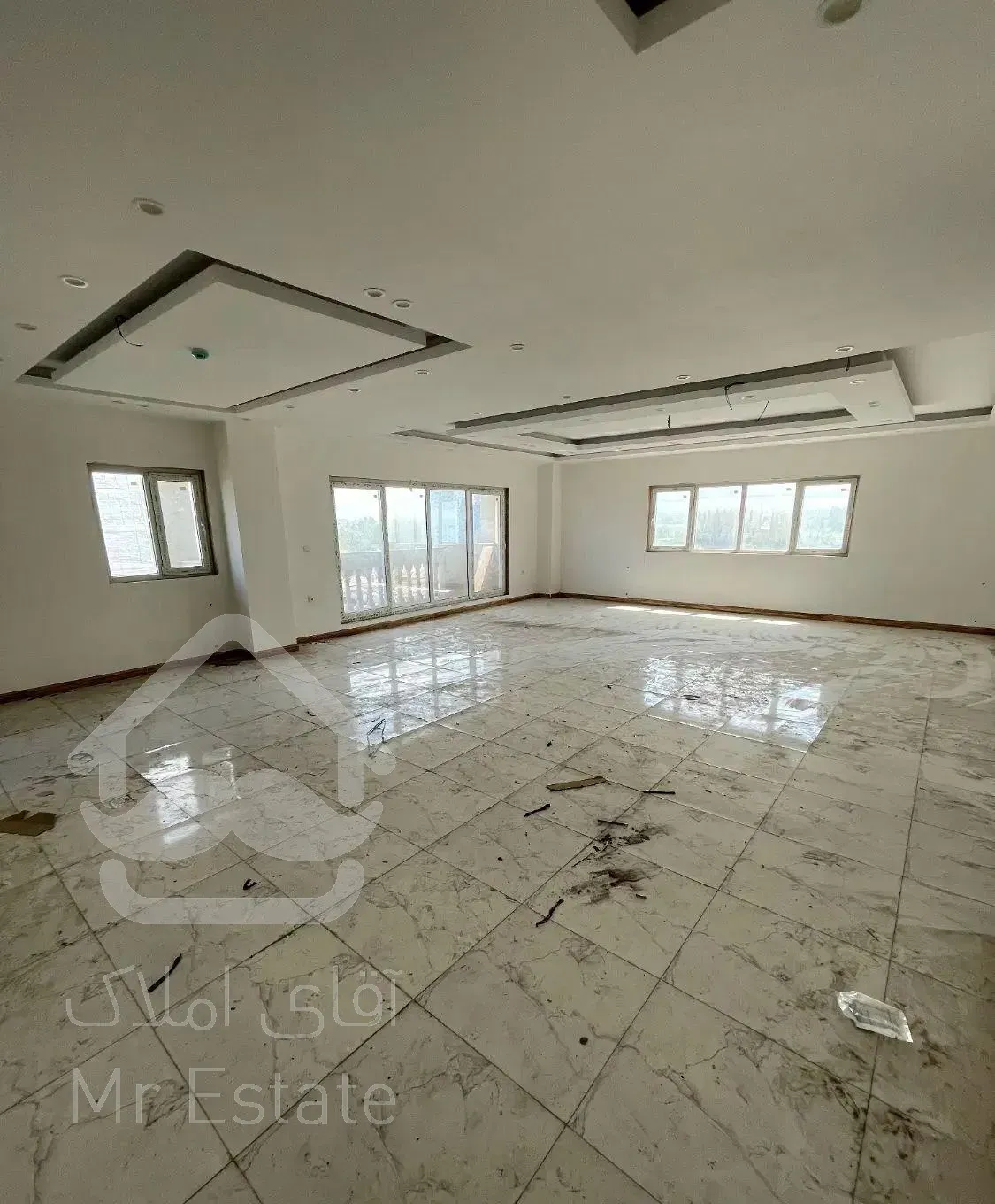 آپارتمان ۱۷۰ متری نوساز و کلید نخورده میدان قائم