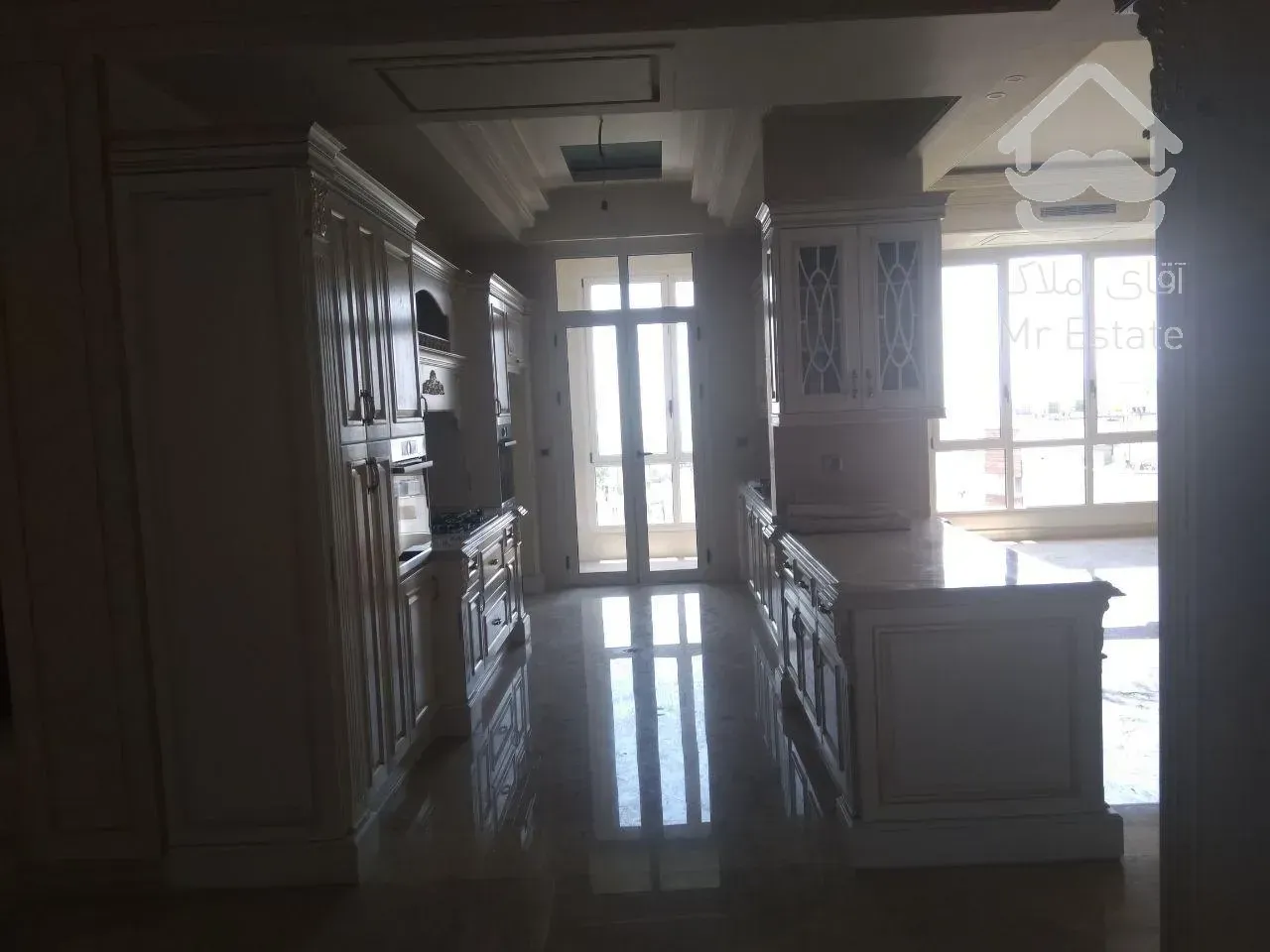 خرید 215 متر در فرمانیه