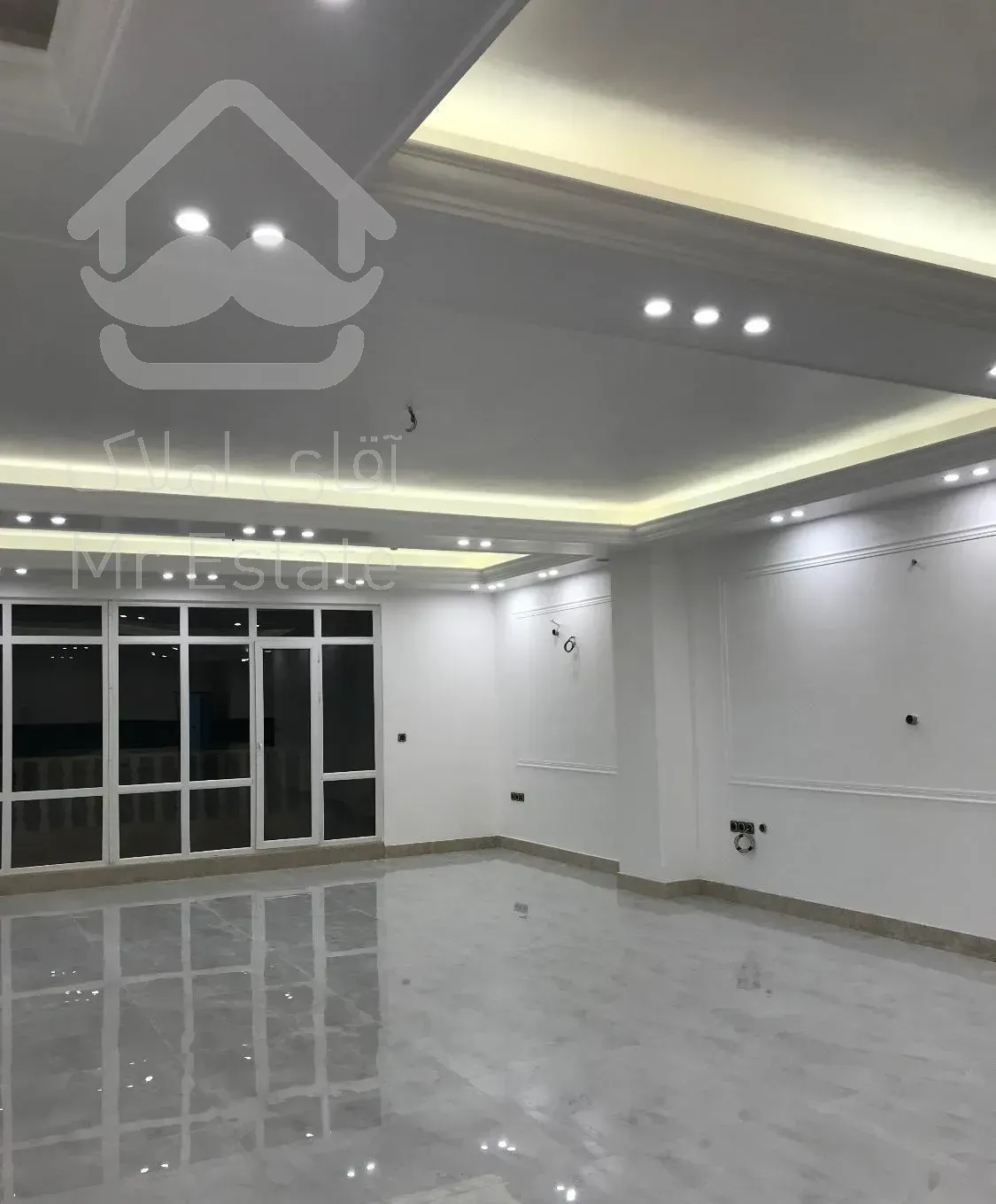 ۱۳۰ متر *سه خواب*درحد کلید نخورده* سالاریه