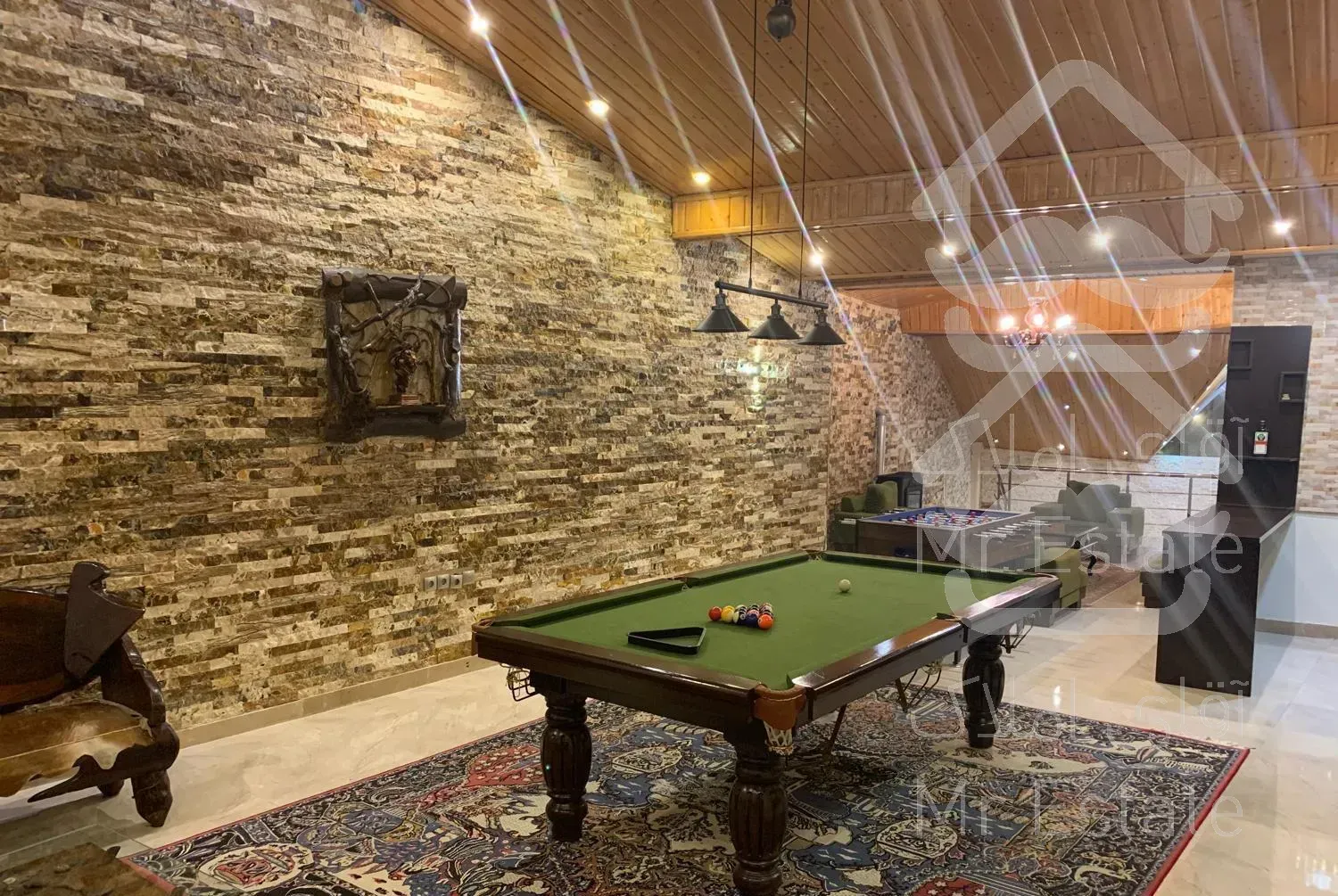 ویلا استخردار ۴خوابه متل قو