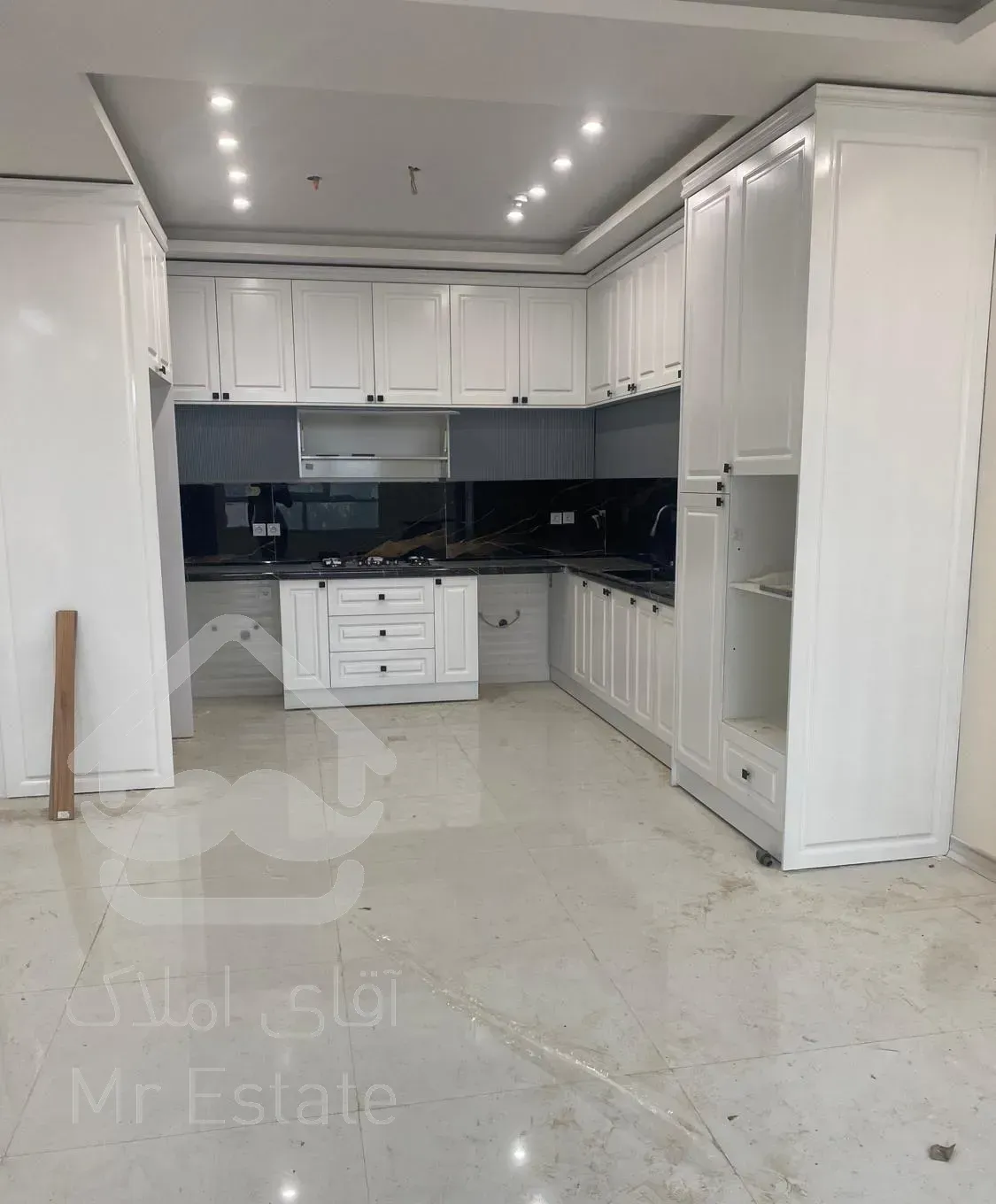 آپارتمان ۱۳۰ متری هتل پارس ویو باغ هتل پارس