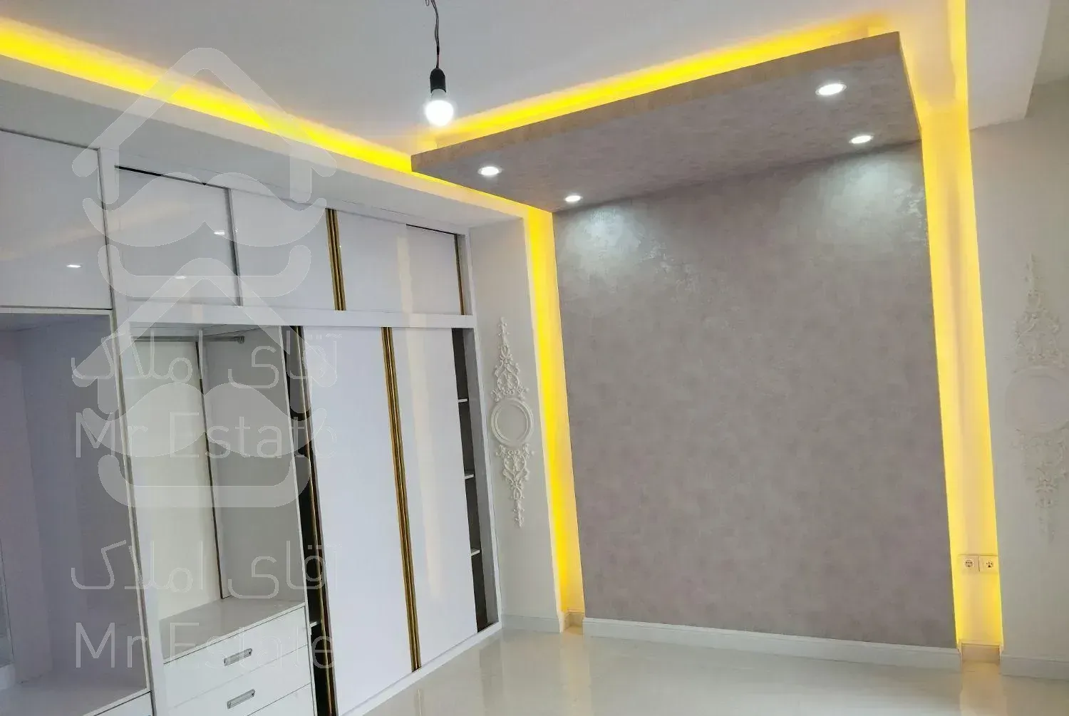 زرگنده۴طبقه مستغلات نوساز تکواحدی ۴۶۵ متر یکجا