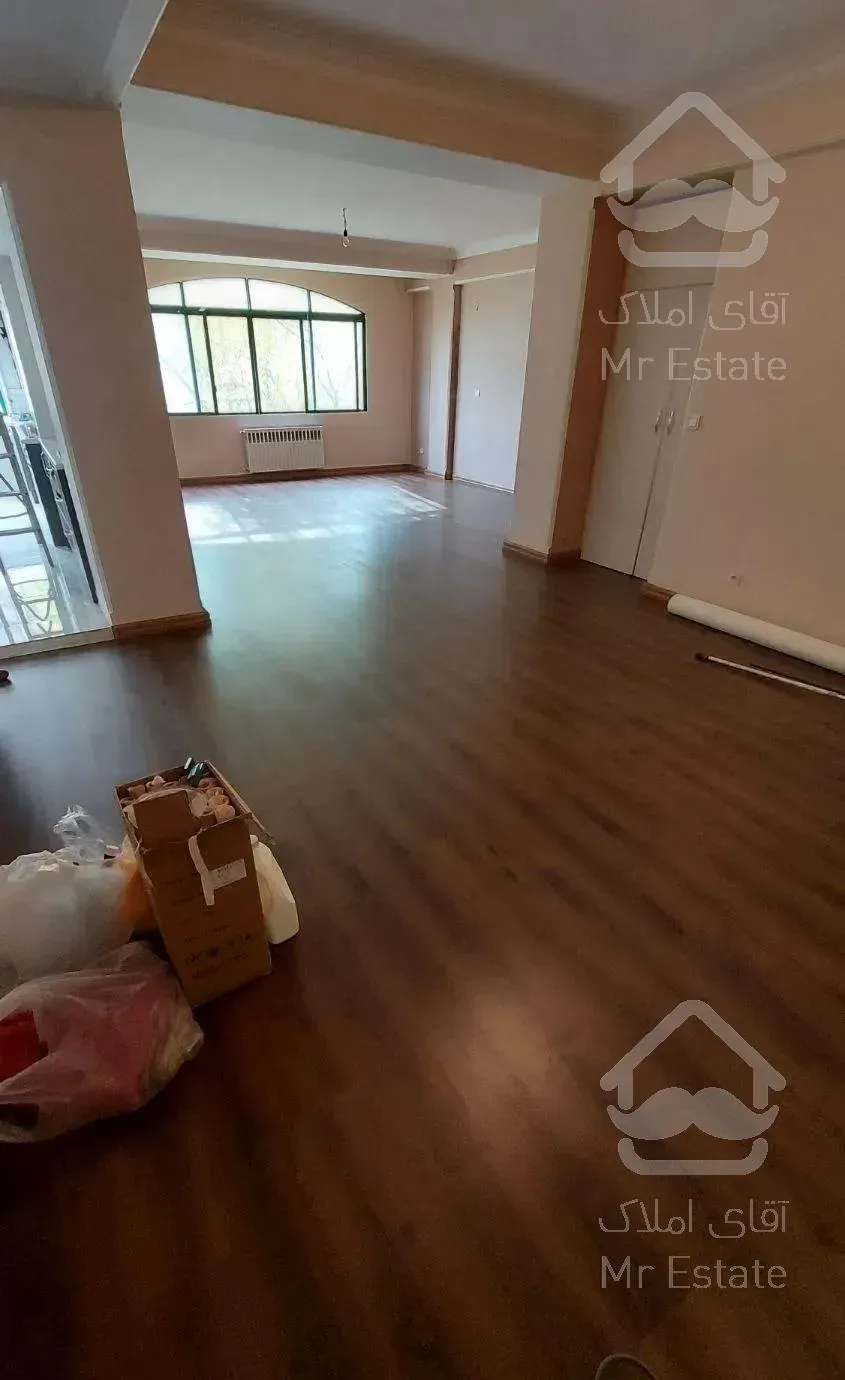 آپارتمان ۱۳۰ متری واقع در مجتمع نور